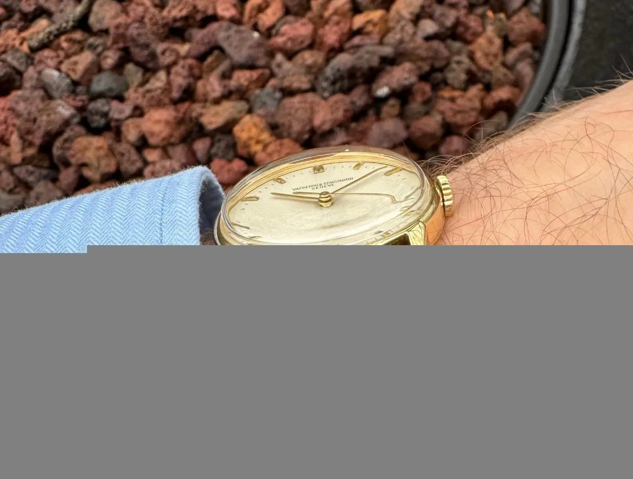 1950's Vacheron & Constantin Vintage Mens Ref. 4990 Dress Watch with Distinctive Design - 18K Gold