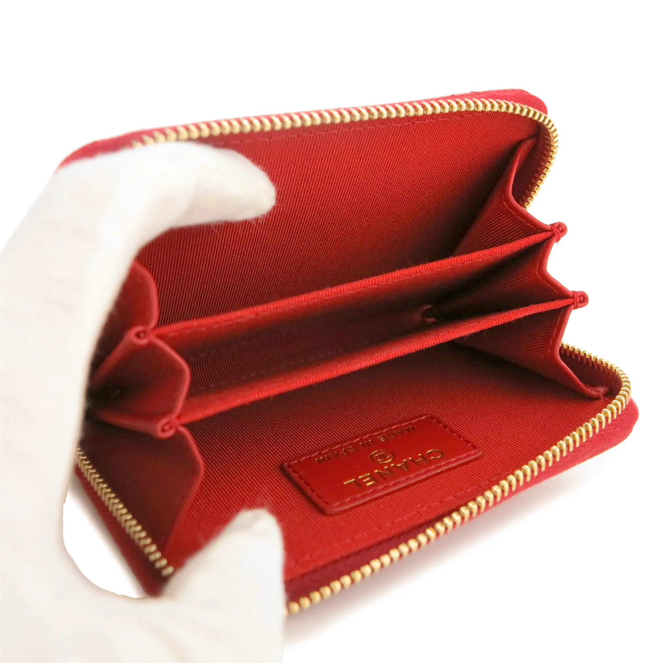 19B Red Caviar Zippy Wallet Coin Purse