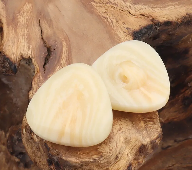 20/22/24/29mm Beige Khaki Round Edged Triangle Resin Buttons for Jackets 20pcs
