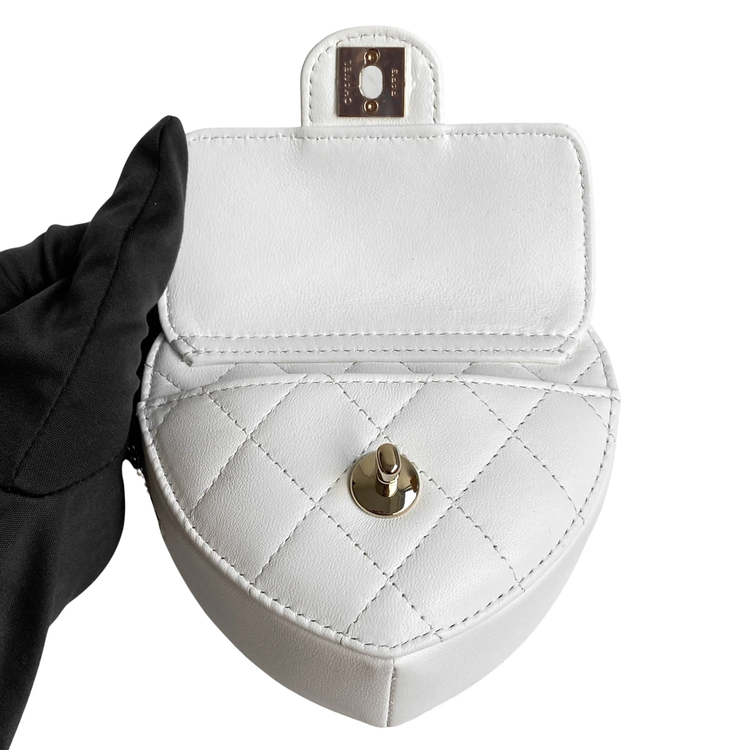 22S Heart Belt Bag in White Lambskin