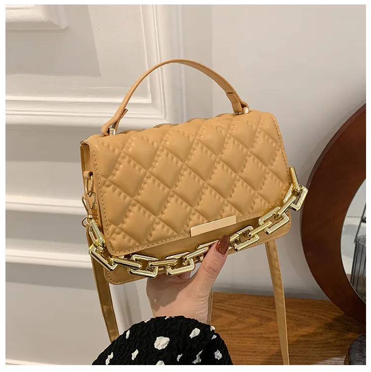36 Pieces) Wholesale Solid Color Rhombus Messenger Bag