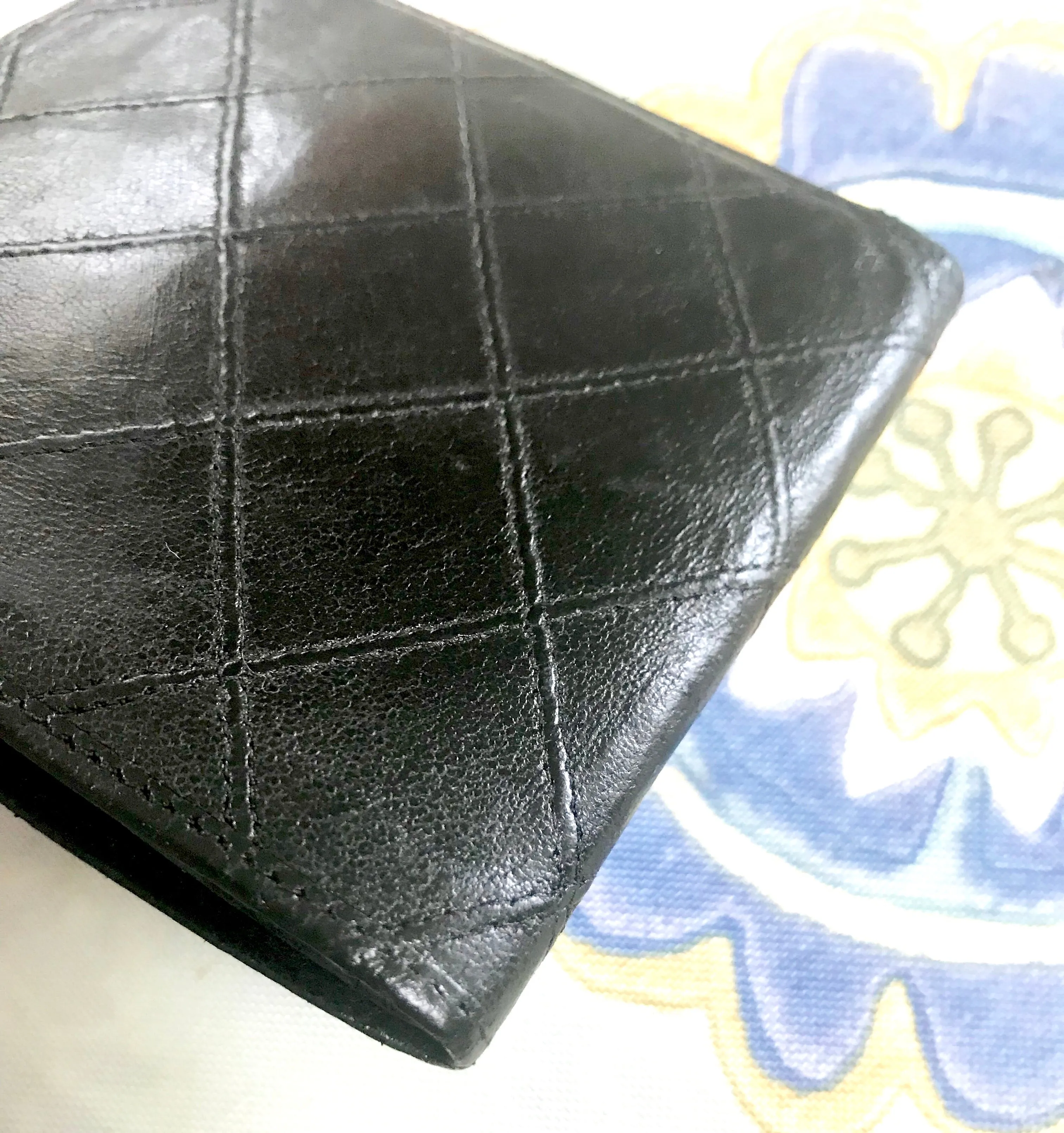 80's vintage CHANEL black calfskin square stitched wallet, bill, card case. Unisex purse.