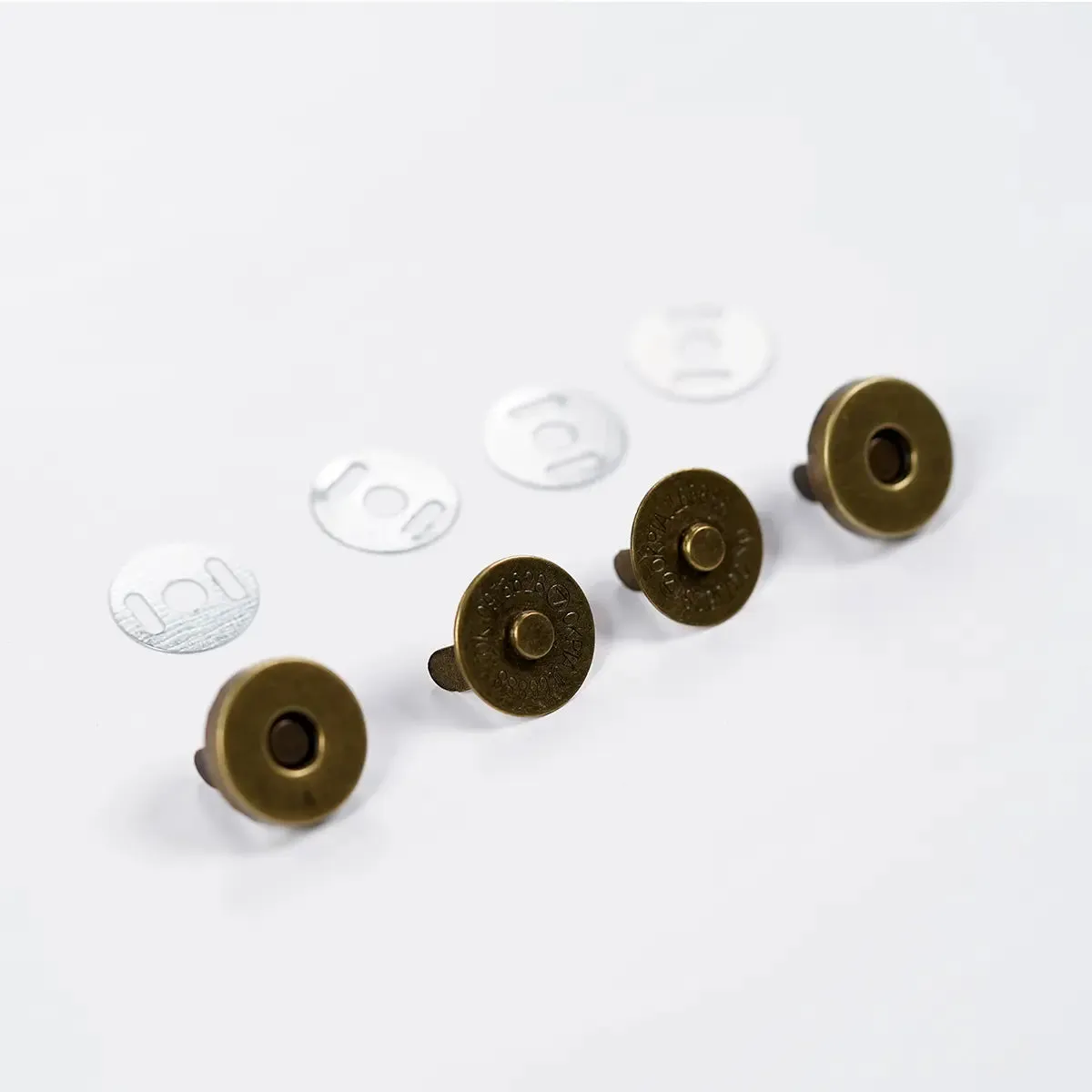 Antique Brass Magnetic Snap 14mm 2 Pack
