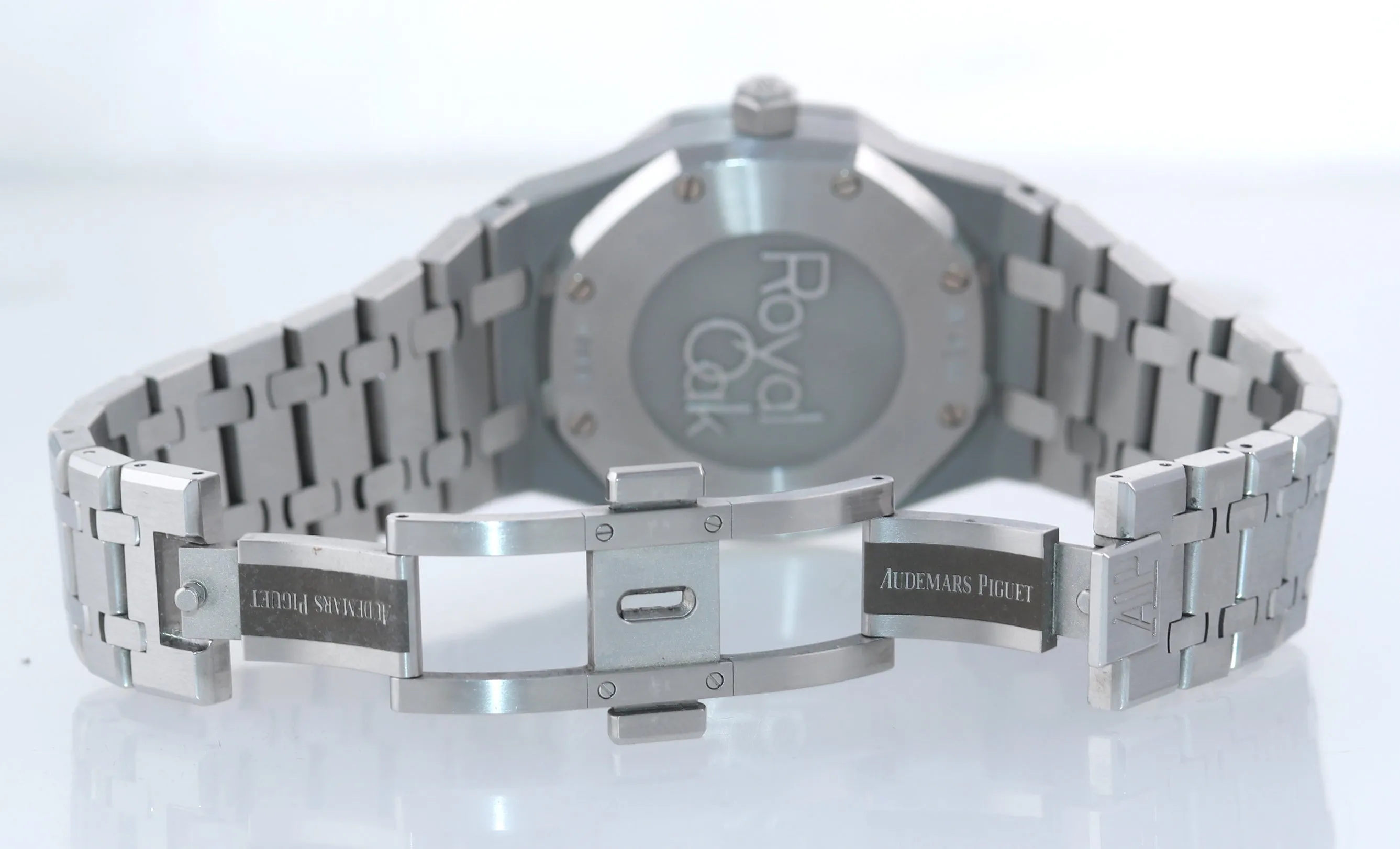 Audemars Piguet AP Royal Oak 39 Dual Time Power Reserve Black 26120 Watch Box