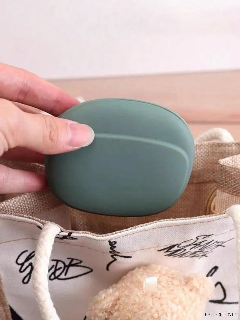 BagForLove - Portable Organizer for Earbuds, Chargers, and Cables