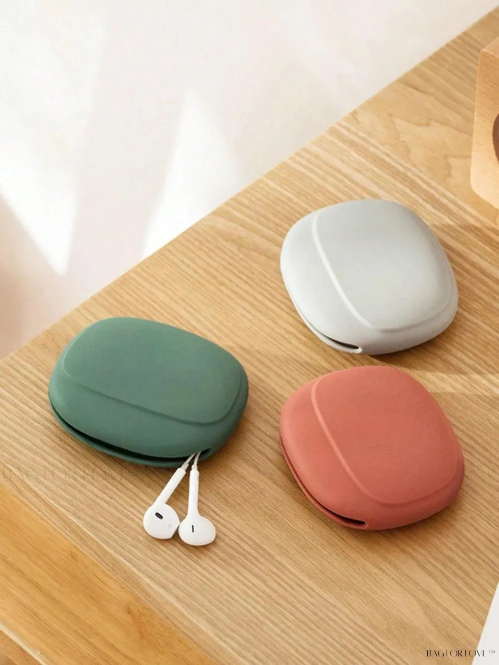 BagForLove - Portable Organizer for Earbuds, Chargers, and Cables