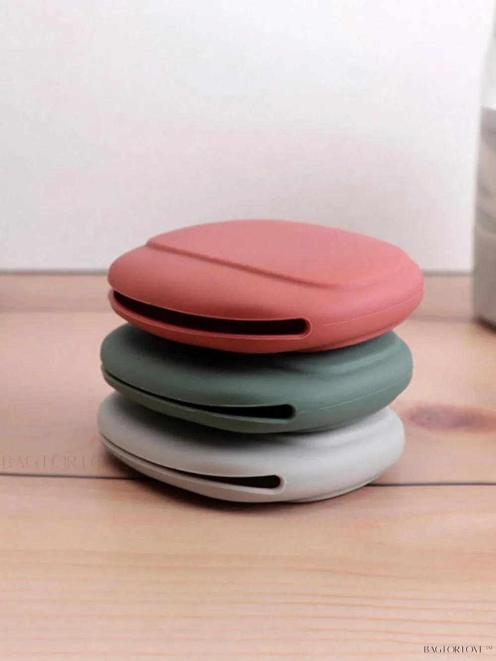 BagForLove - Portable Organizer for Earbuds, Chargers, and Cables