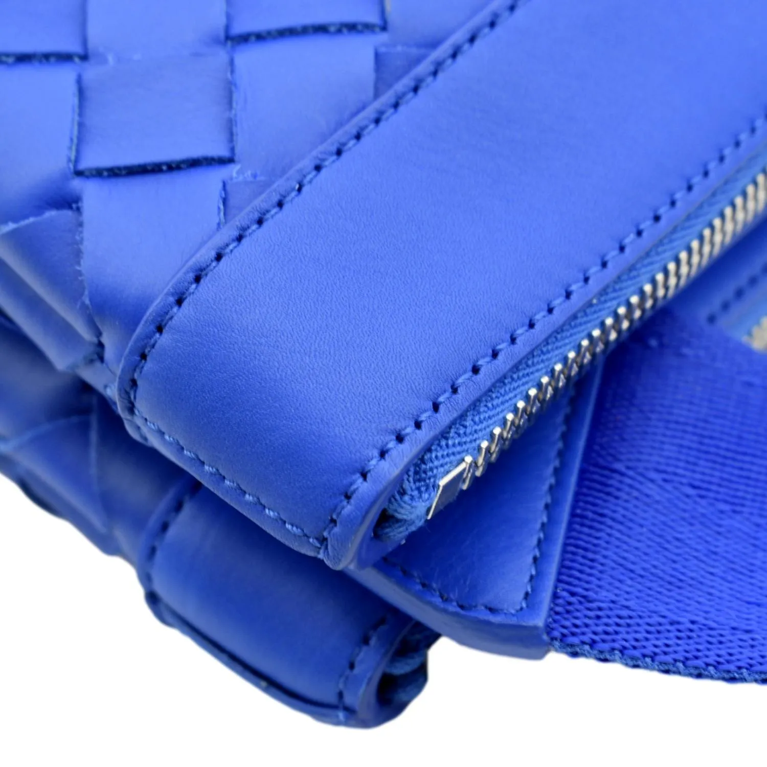 BOTTEGA VENETA Intrecciato Leather Crossbody Messenger Bag Blue