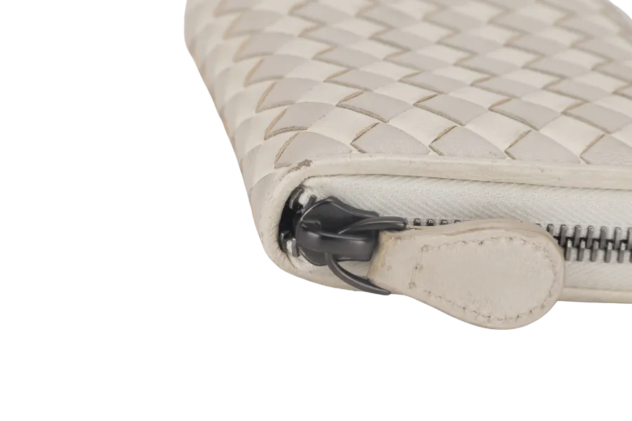 BOTTEGA VENETA WHITE & GREY INTRECCIATO LEATHER ZIP COIN PURSE (S01745200N) NO DUST COVER AND NO BOX