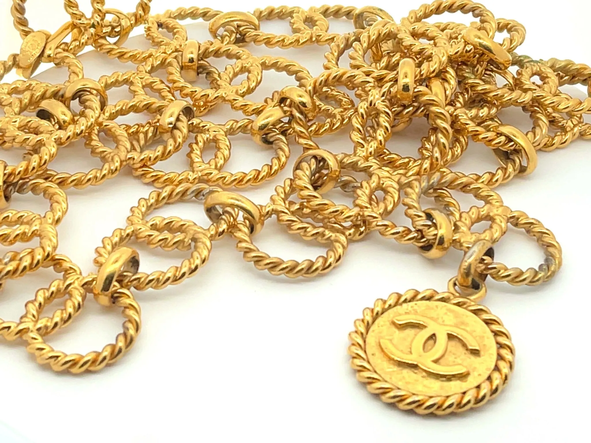 CHANEL CC Chain Loop Medallion Belt 1985
