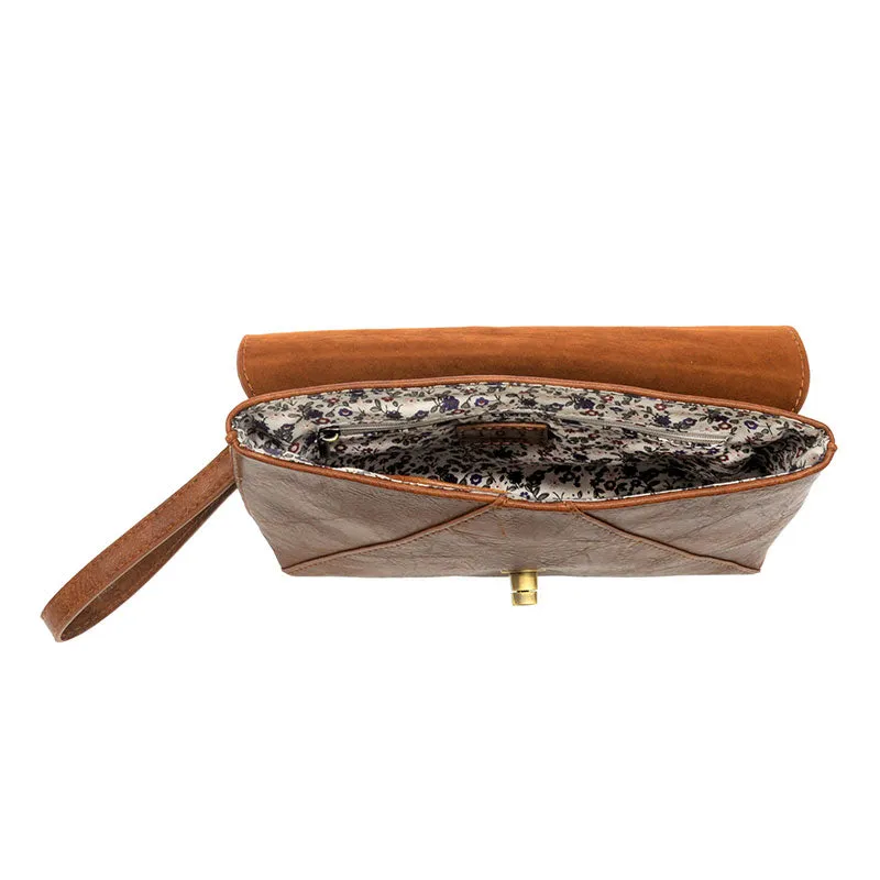 Claudia Keyhole Turnlock Envelope Crossbody in Pecan