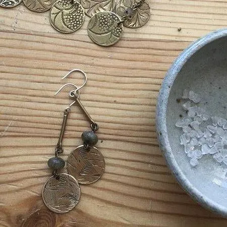 DROP COIN EARRING