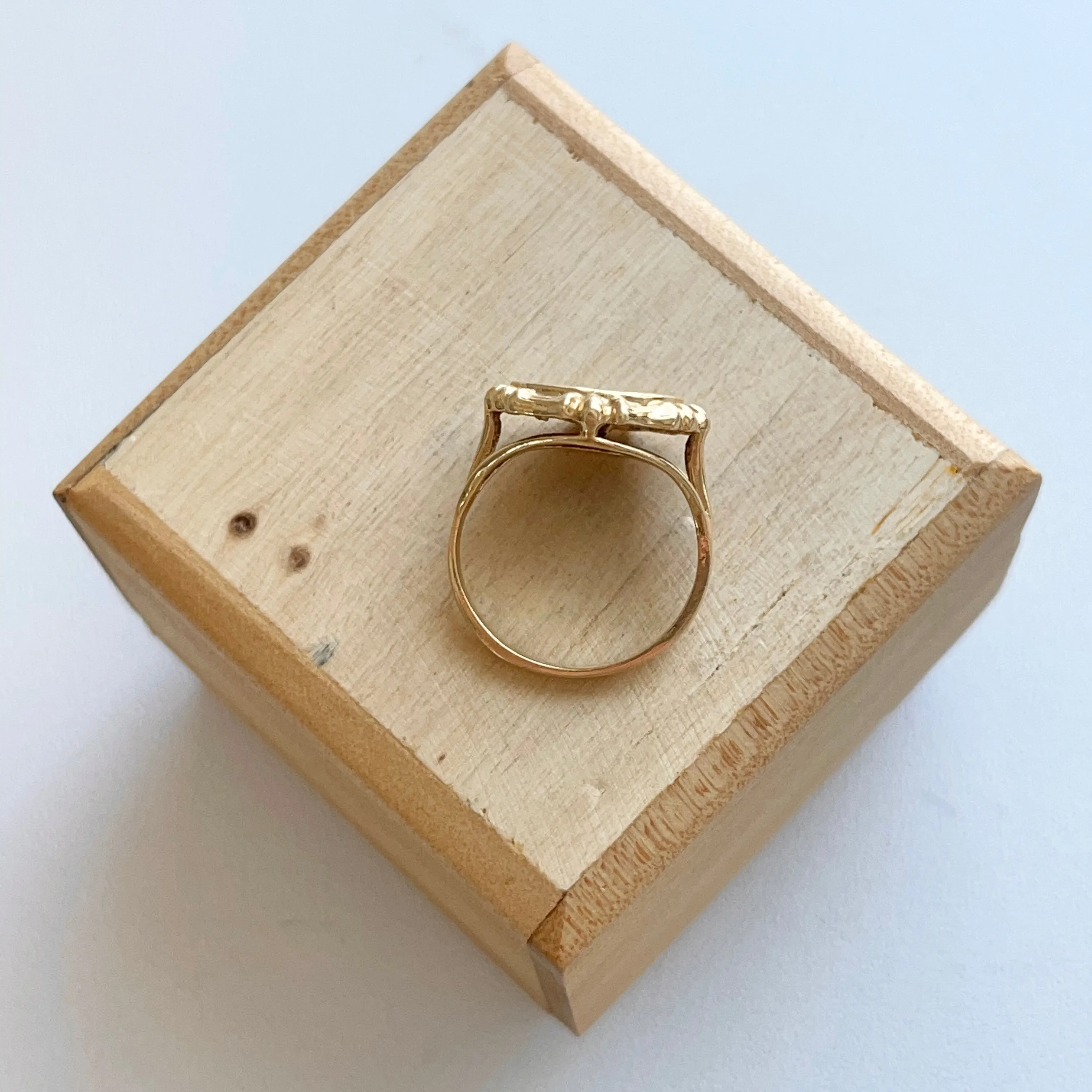 Estate 14KT Yellow Gold Bamboo Bezel Atocha Coin Ring