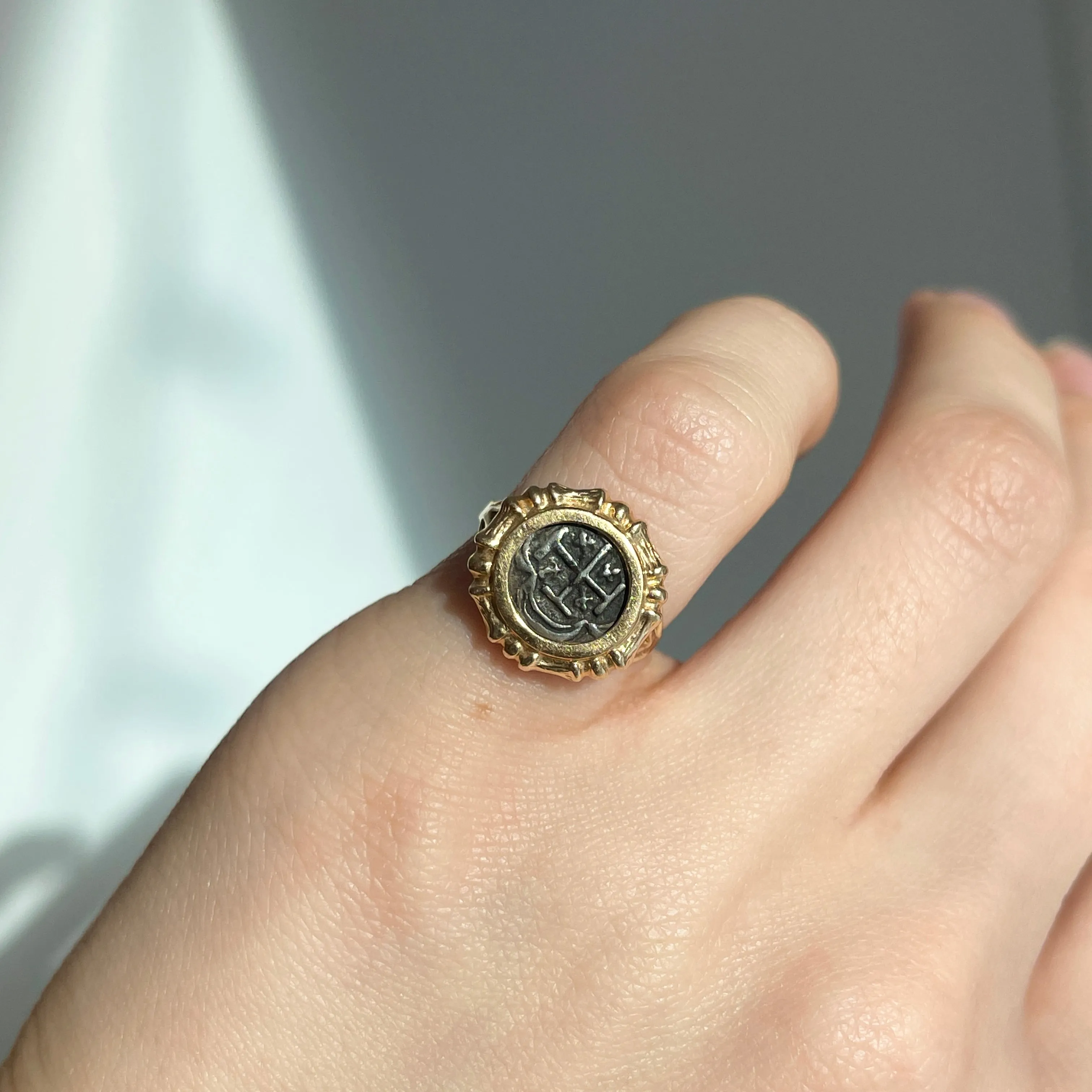 Estate 14KT Yellow Gold Bamboo Bezel Atocha Coin Ring
