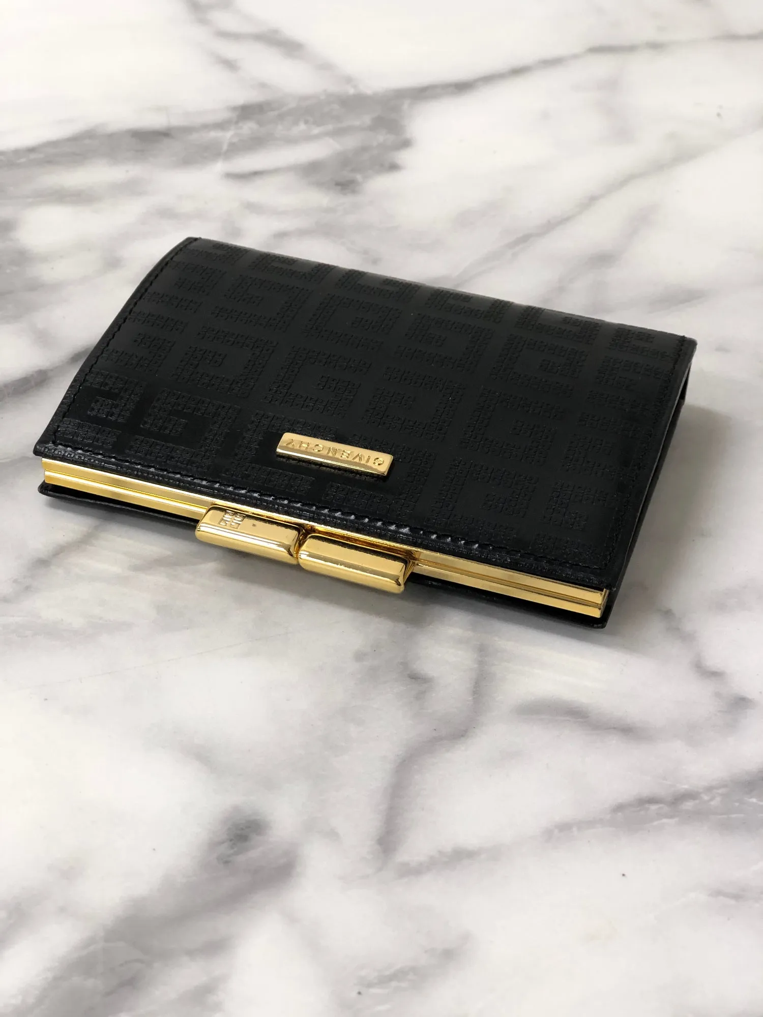 GIVENCHY Logo Leather Metal Clasp Coin Purse Black Vintage mgpg7x