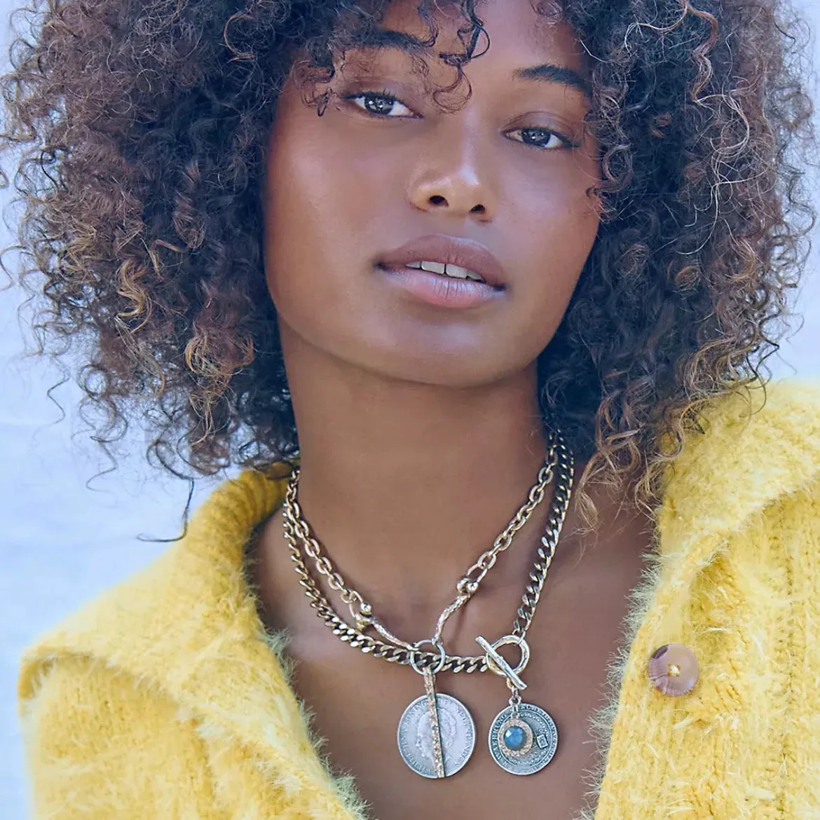 GOLD TOGGLE GEORGE II LABRADORITE CHARM NECKLACE