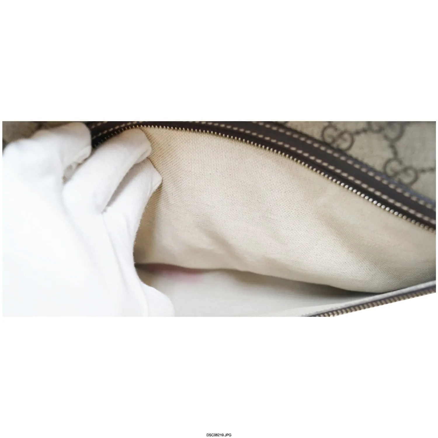 GUCCI Men's Beige/Ebony GG  Plus Coated Canvas Messenger Crossbody Bag 211107