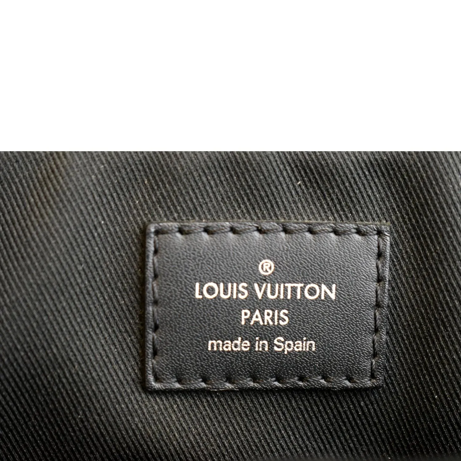 LOUIS VUITTON District PM Damier Graphite Messenger Bag Black