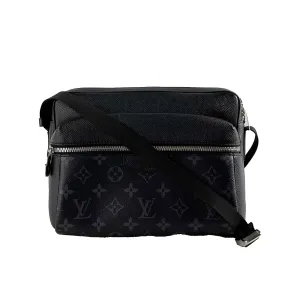 Louis Vuitton Monogram Taigarama Canvas Outdoor Messenger Bag Black 2020