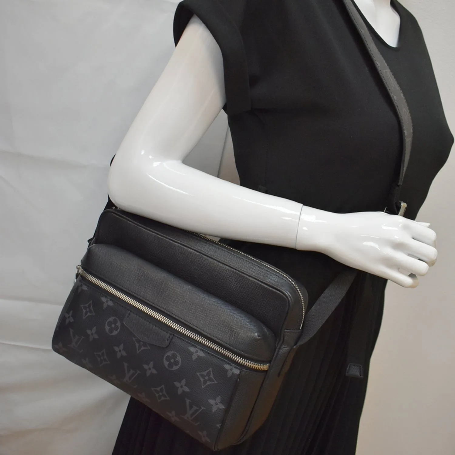 LOUIS VUITTON Outdoor Messenger Eclipse Canvas Crossbody Bag Black - 10% Off