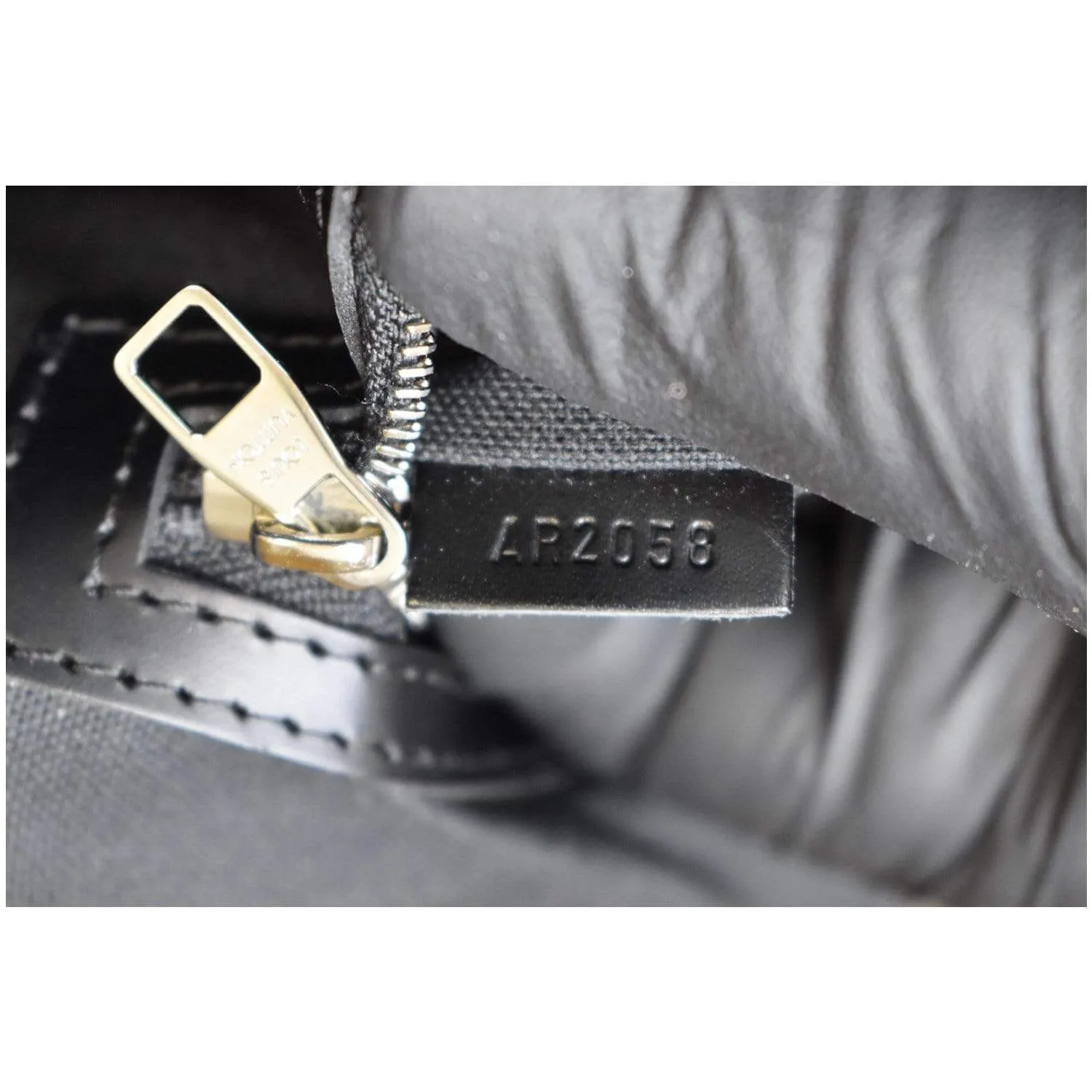 LOUIS VUITTON Sac Leoh Damier Graphite Messenger Bag Black - 20% OFF