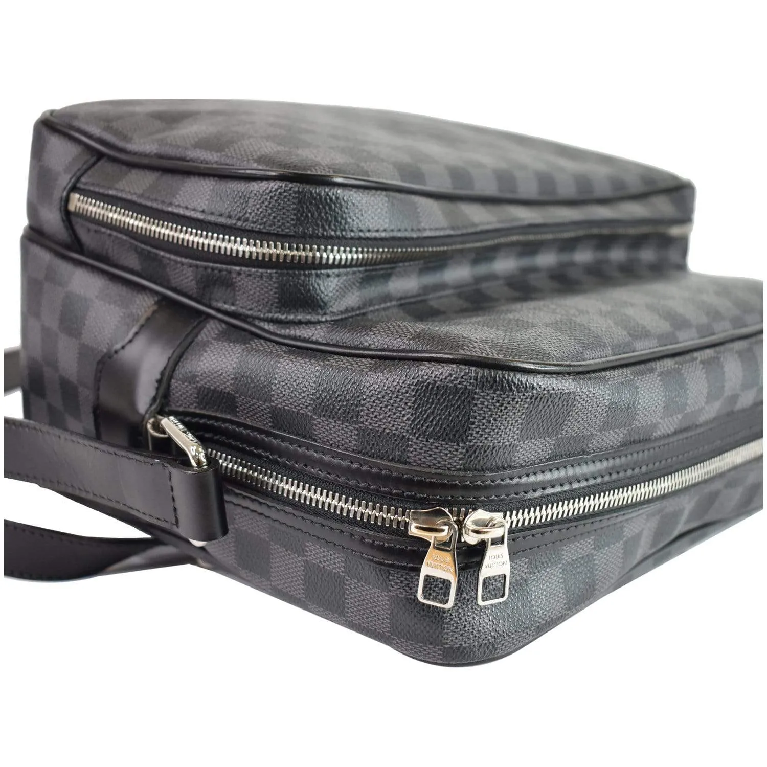 LOUIS VUITTON Sac Leoh Damier Graphite Messenger Bag Black - 20% OFF
