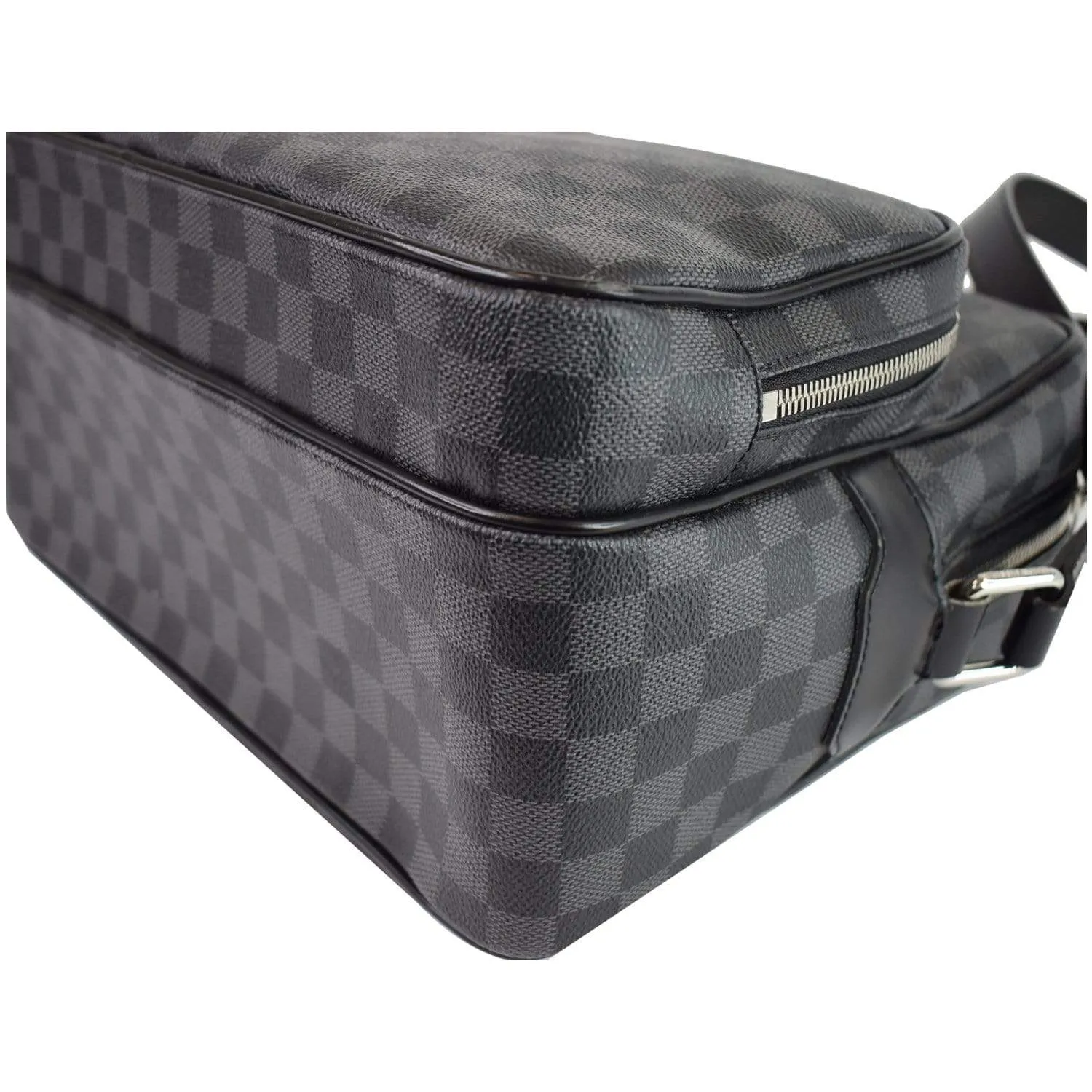 LOUIS VUITTON Sac Leoh Damier Graphite Messenger Bag Black - 20% OFF