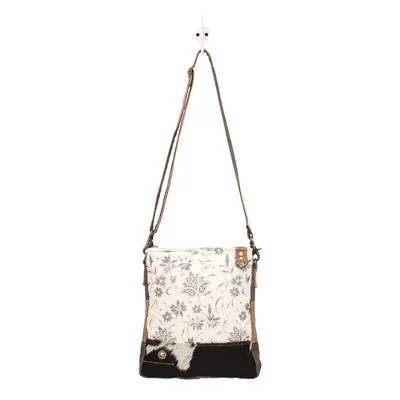 Myra Albino Shoulder Bag