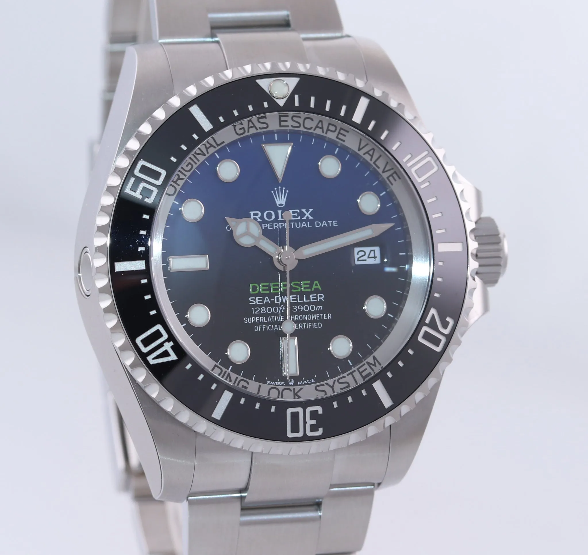 NEW 2019 PAPERS Rolex Sea-Dweller Deepsea Cameron Blue 126660 44mm Watch Box