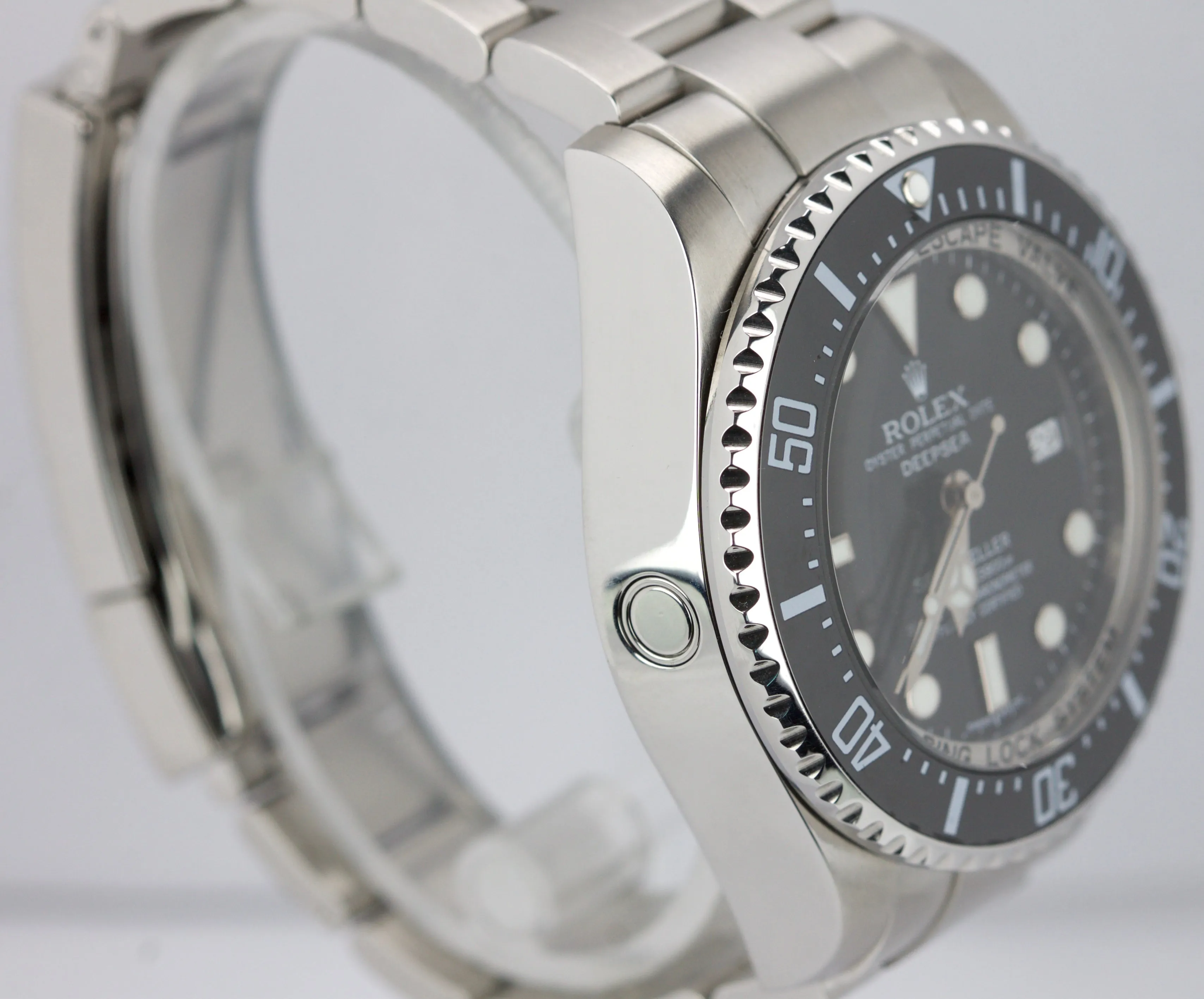 PAPERS NEW Rolex Sea-Dweller Deepsea 116660 Stainless Steel 44mm Black  Watch