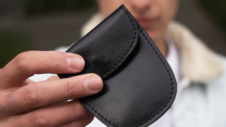 Purse (Gimmick and Online Instructions) by Vernet Magic