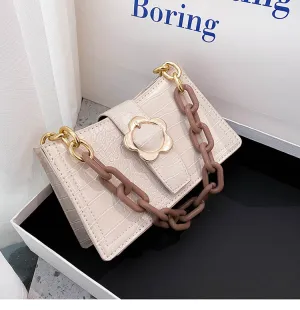 Retro vintage fashion messenger