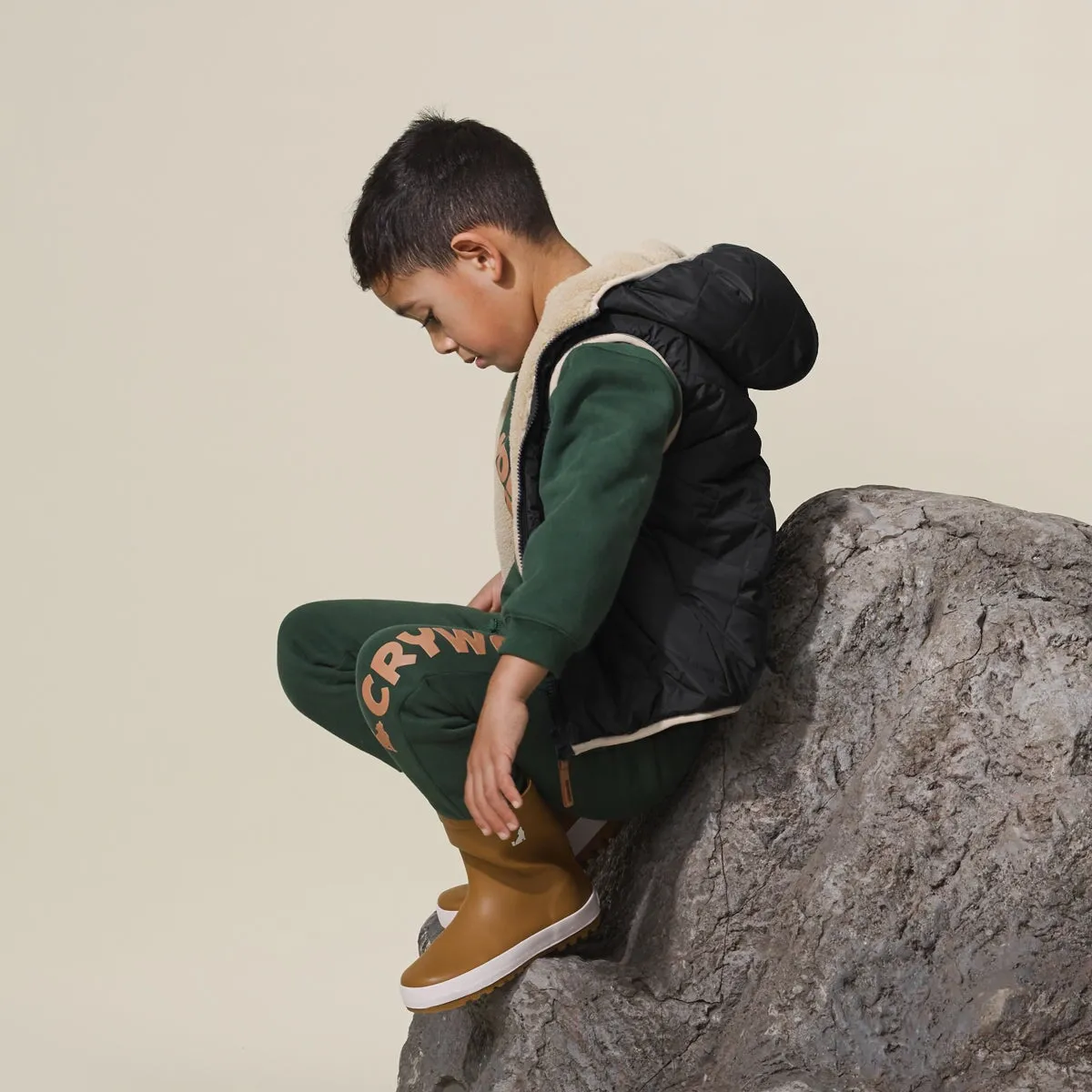 Reversible Yeti Vest Black/Camel