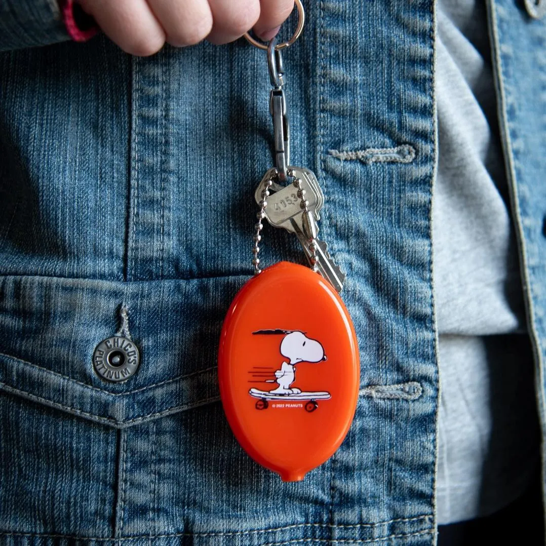Snoopy Skateboard Coin Pouch