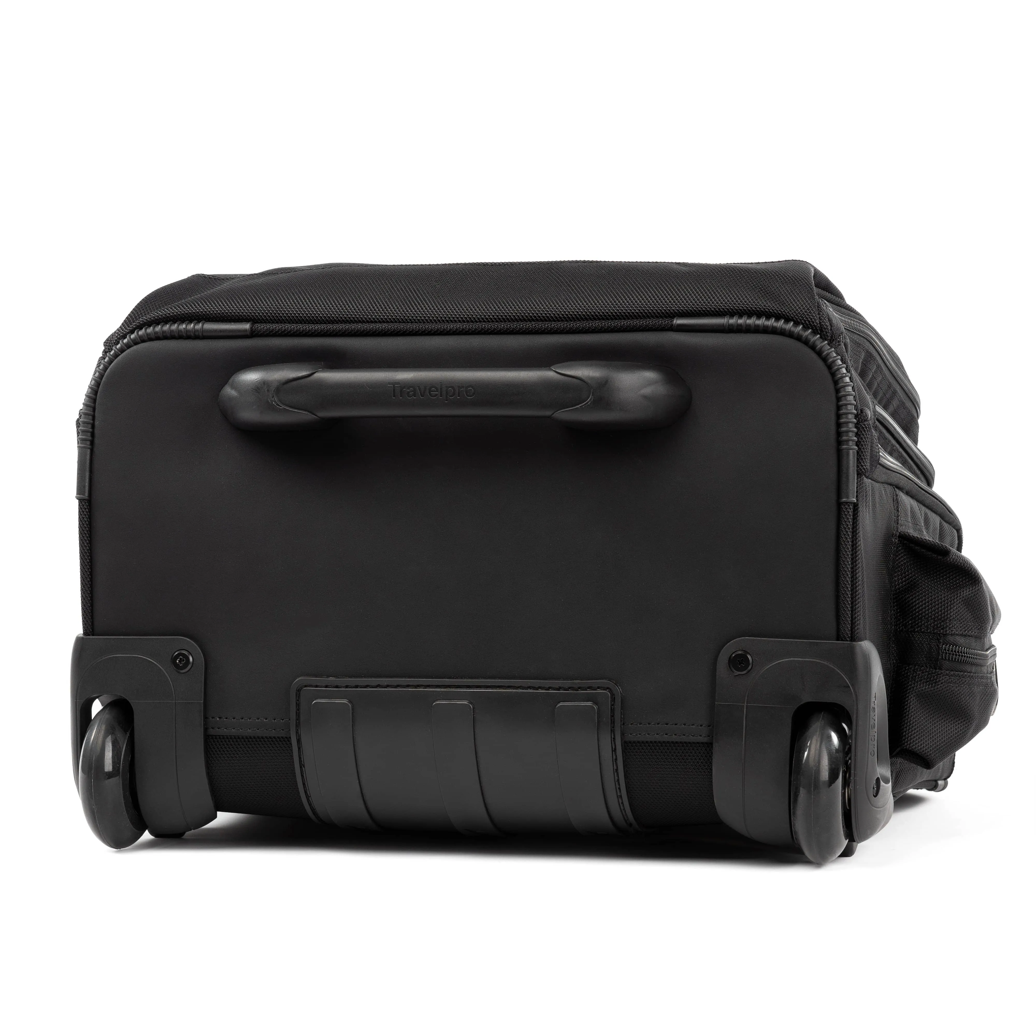 Travelpro FlightCrew5 Horizontal Rolling Overnighter