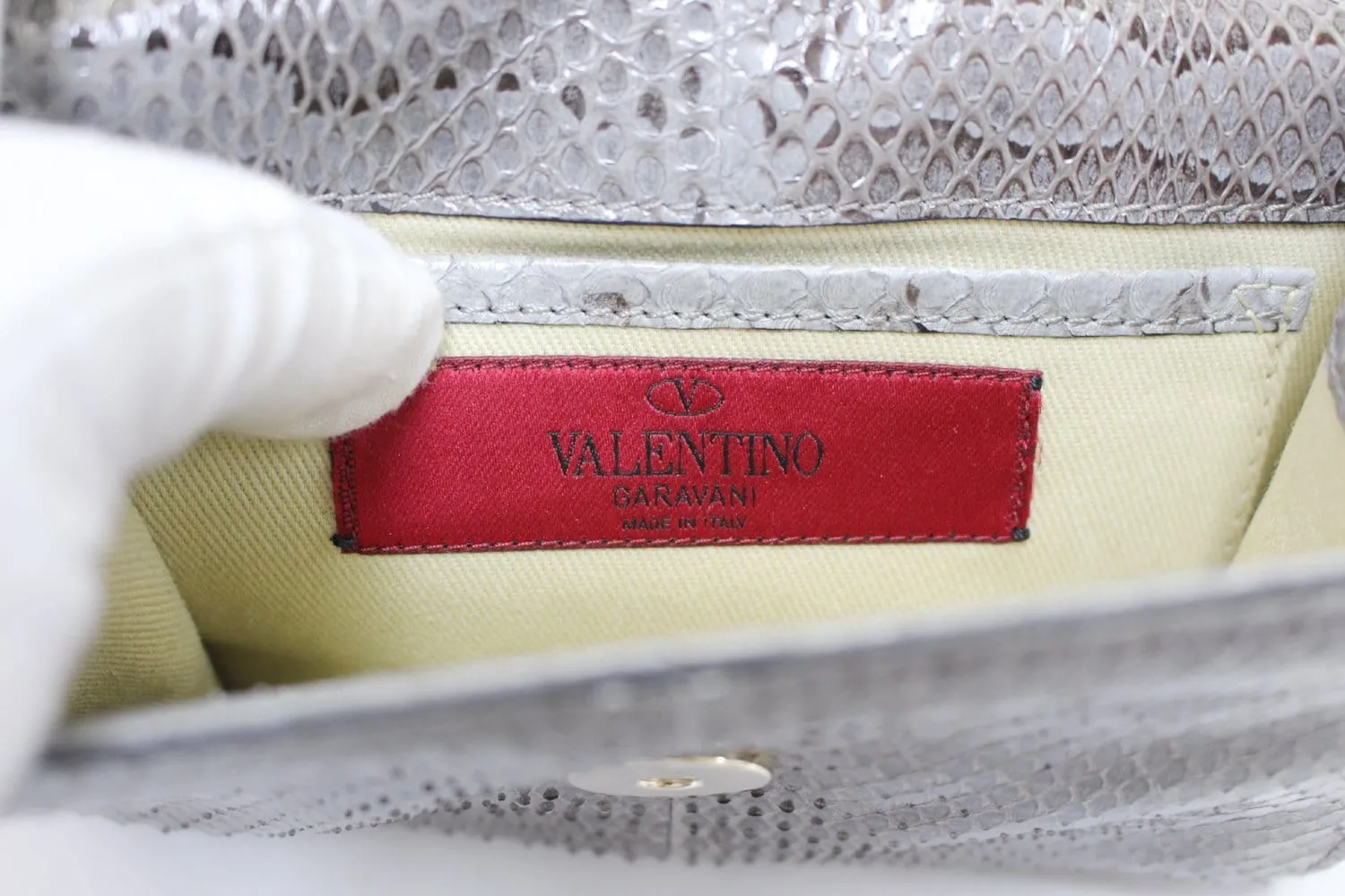 Valentino Garavani Flower Brooch Crossbody Bag - 25% OFF