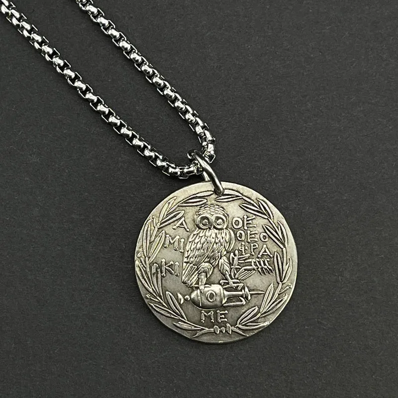 Vintage Portrait Coin Necklace Alloy