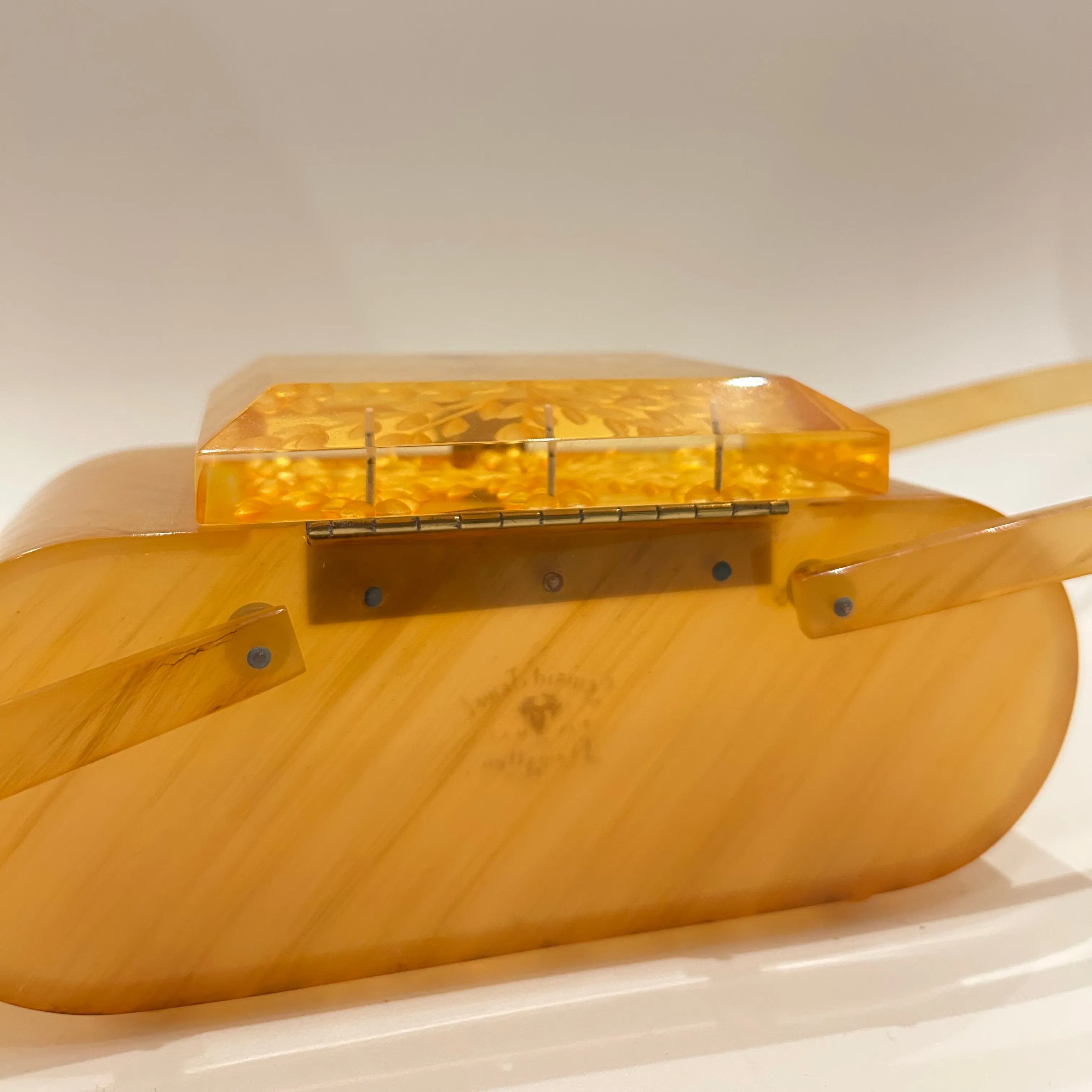 Vintage "Lewsid Jewel by Llewellyn" Amber Lucite Purse (1122b)