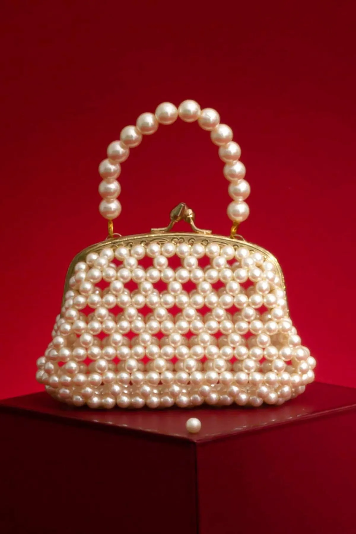White inez vintage purse